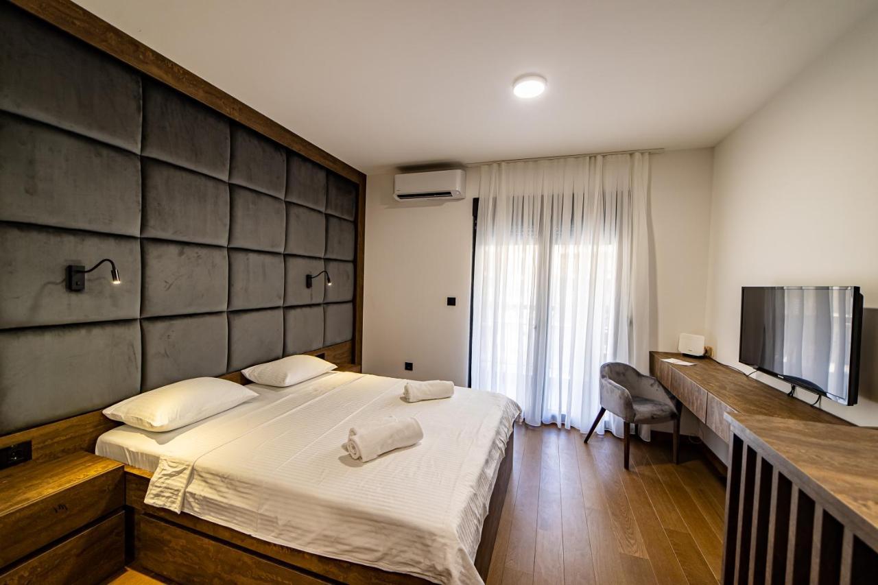 Apartments Tulip Podgorica Ngoại thất bức ảnh